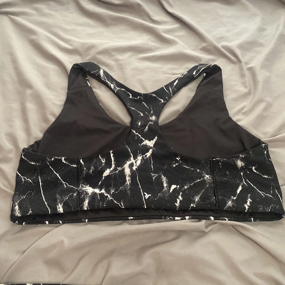 Matching set - Picture 3 of 3